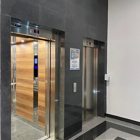 Aurora Bulevar Apartamento *